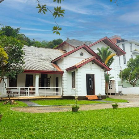 Antique Tourist Lodge Kandy Ngoại thất bức ảnh