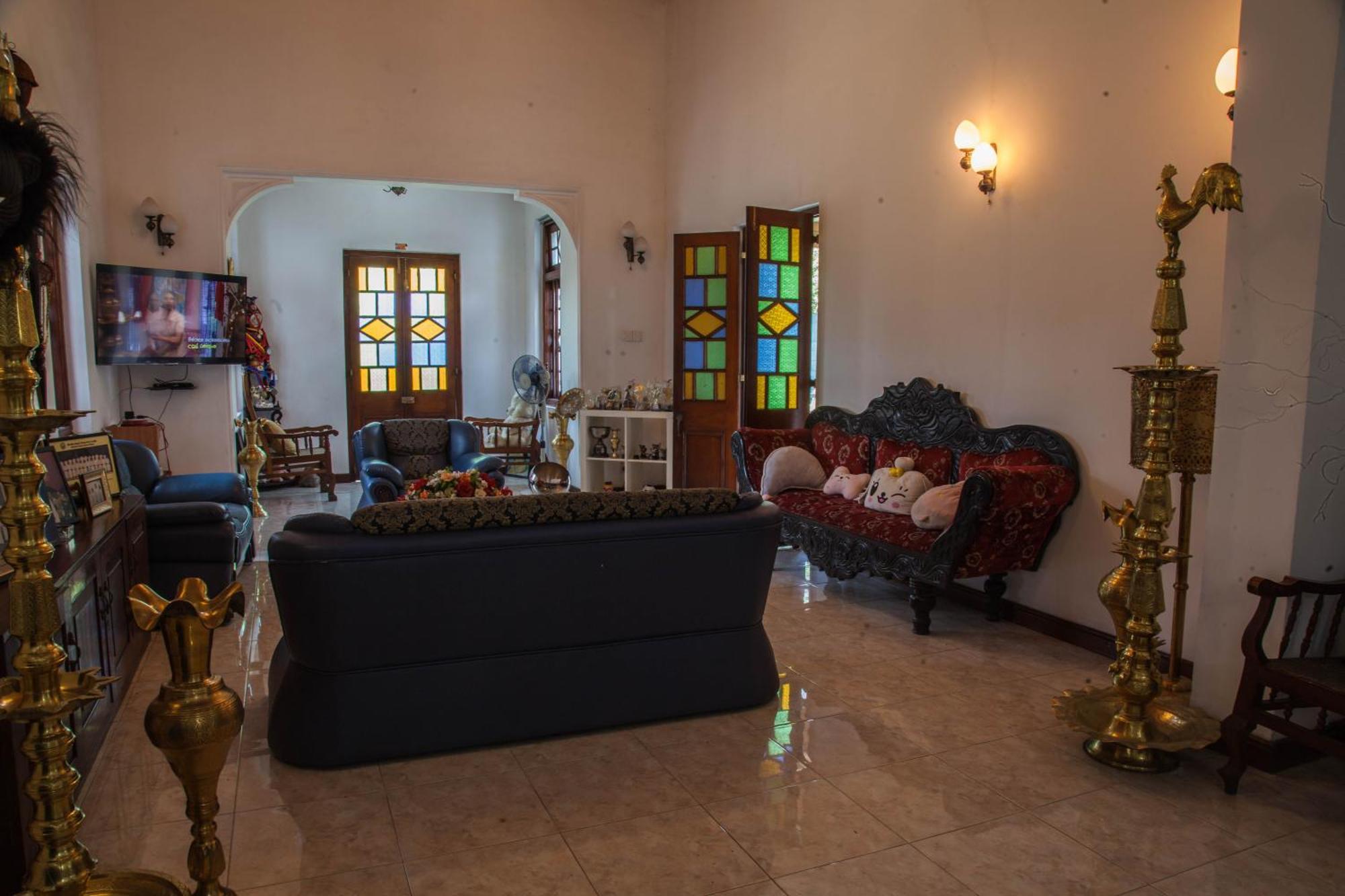Antique Tourist Lodge Kandy Ngoại thất bức ảnh